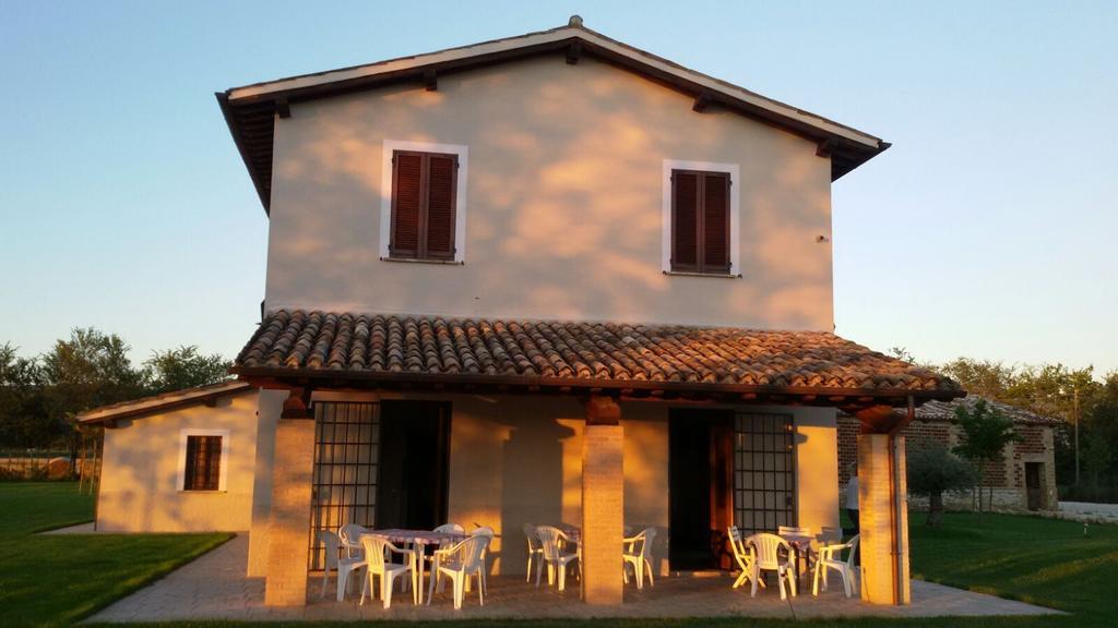 Podere Le Volte Degli Angeli Spello Εξωτερικό φωτογραφία
