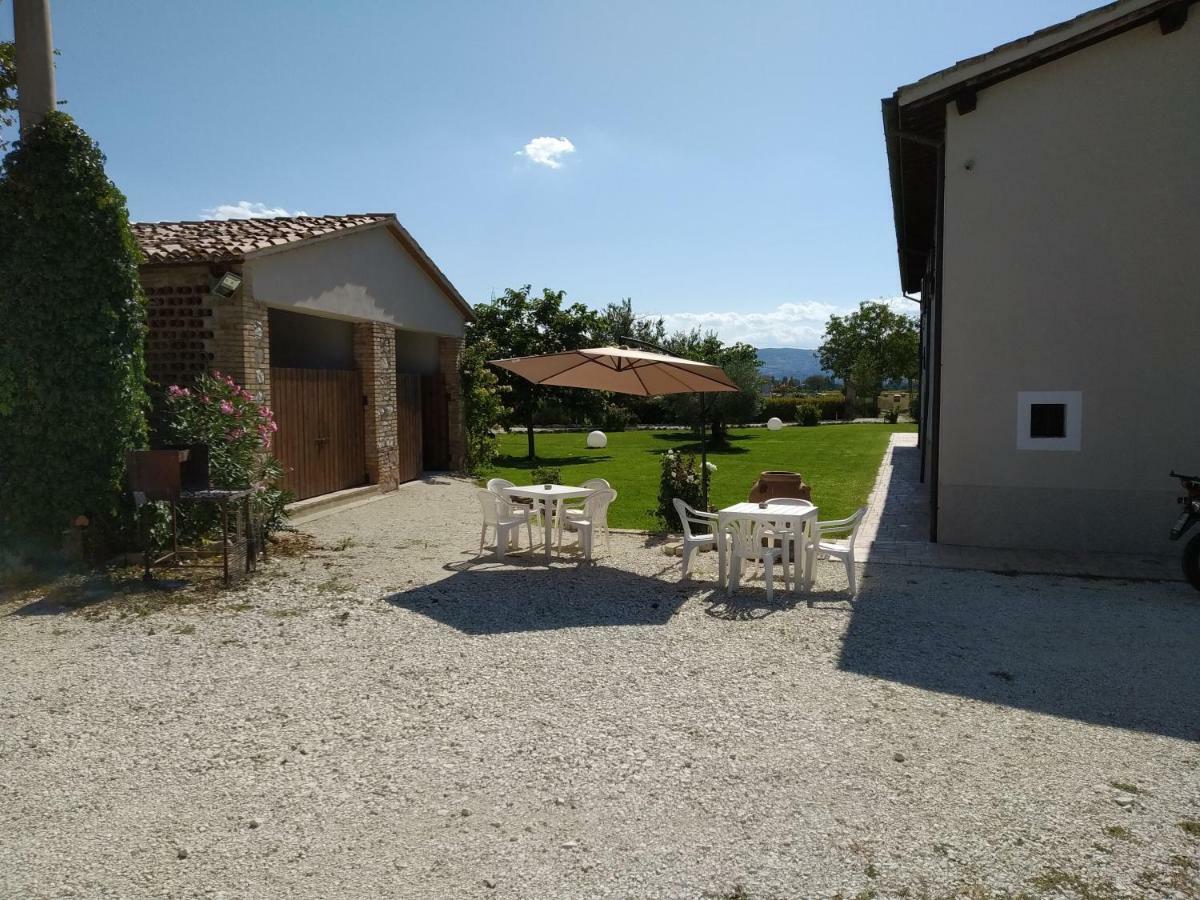 Podere Le Volte Degli Angeli Spello Εξωτερικό φωτογραφία